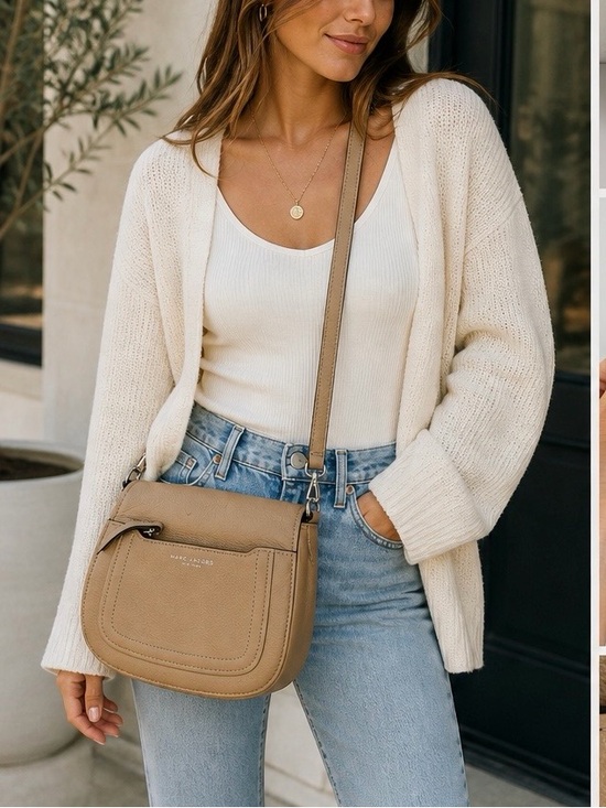 Marc Jacobs Handbags - Marc Jacobs Tan Crossbody Saddle Bag